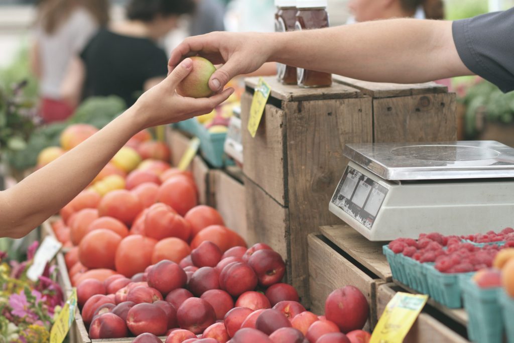 Les marchés et brocantes d'Annecy